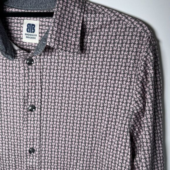 Brooklyn Brigade Shirt Mens Medium Gray Pink Crab Print Cotton Nautical Coastal - Picture 3 of 16